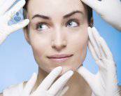 Ringiovanire il viso con la tossina botulinica | Dr. Rafael Serena
