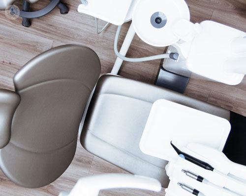 tecniche-per-correggere-la-posizione-dei-denti immagine dell'articolo