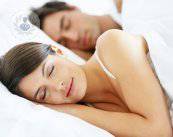 apnea-del-sonno-come-sapere-se-si-russa immagine dell'articolo