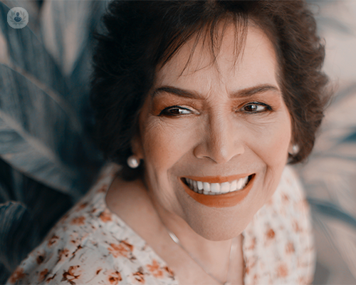 l-implantologia-dentale-per-migliorare-la-propria-dentatura immagine dell'articolo