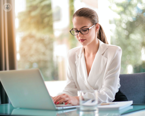 smart-working-e-fase-2-consigli-per-una-buona-igiene-posturale immagine dell'articolo