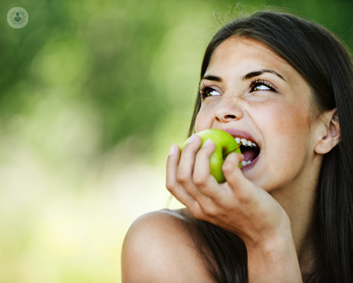salute-orale-l-importanza-di-una-buona-alimentazione immagine dell'articolo