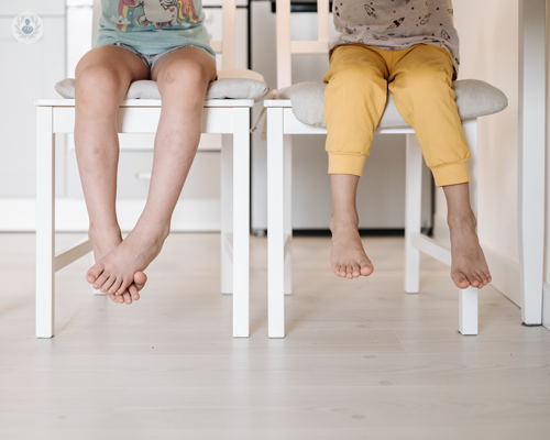 piedi-piatti-nei-bambini-condizione-fisiologica-o-patologica immagine dell'articolo