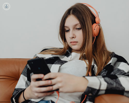 adolescenza-come-possono-gestirla-i-genitori immagine dell'articolo