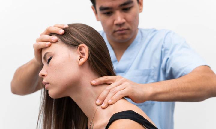 cervicalgia-comprendere-i-sintomi-e-scegliere-il-trattamento-giusto immagine dell'articolo