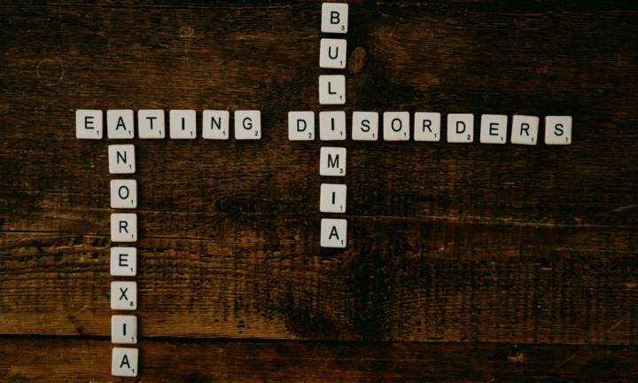disturbi-alimentari-la-causa-potrebbe-essere-un-disagio-psichico immagine dell'articolo