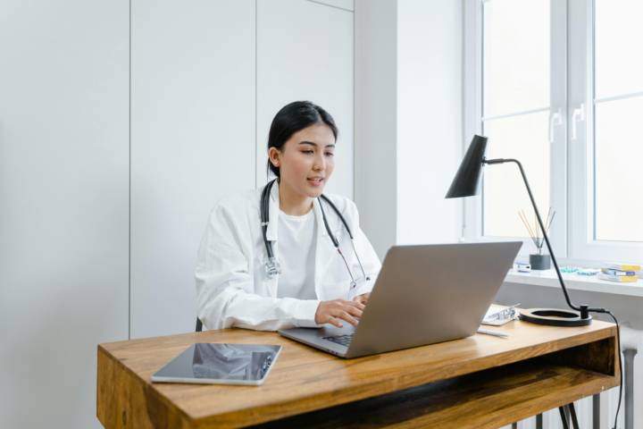 -consulti-online-medicina-specialistica immagine dell'articolo