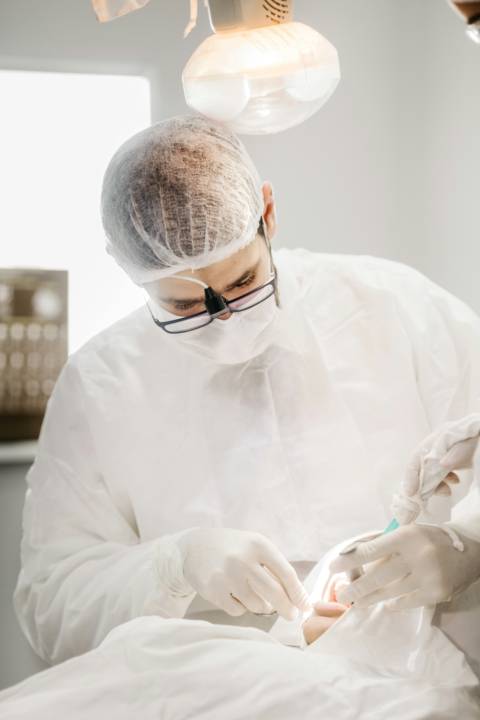 liberarsi-emorroidi-senza-bisturi-nuove-cure-proctologia immagine dell'articolo