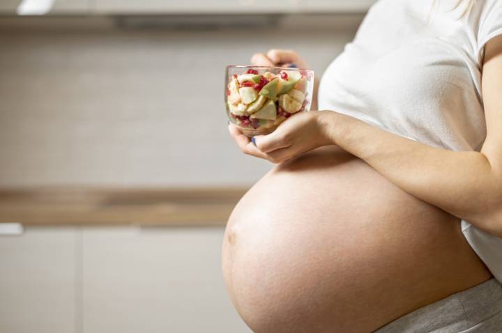 alimentazione-in-gravidanza-nutrienti-chiave-mamma-bambino immagine dell'articolo