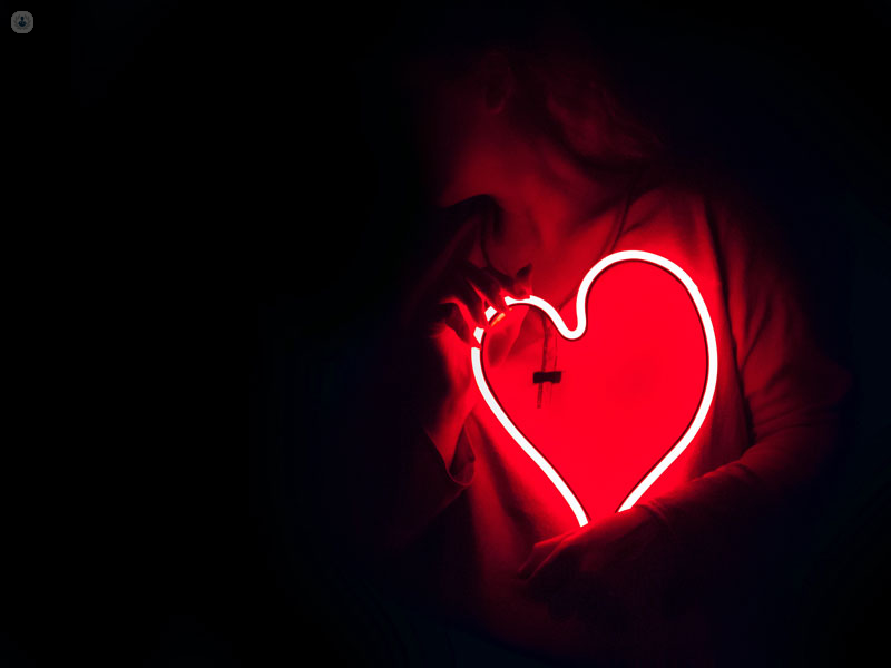 luce led a forma di cuore